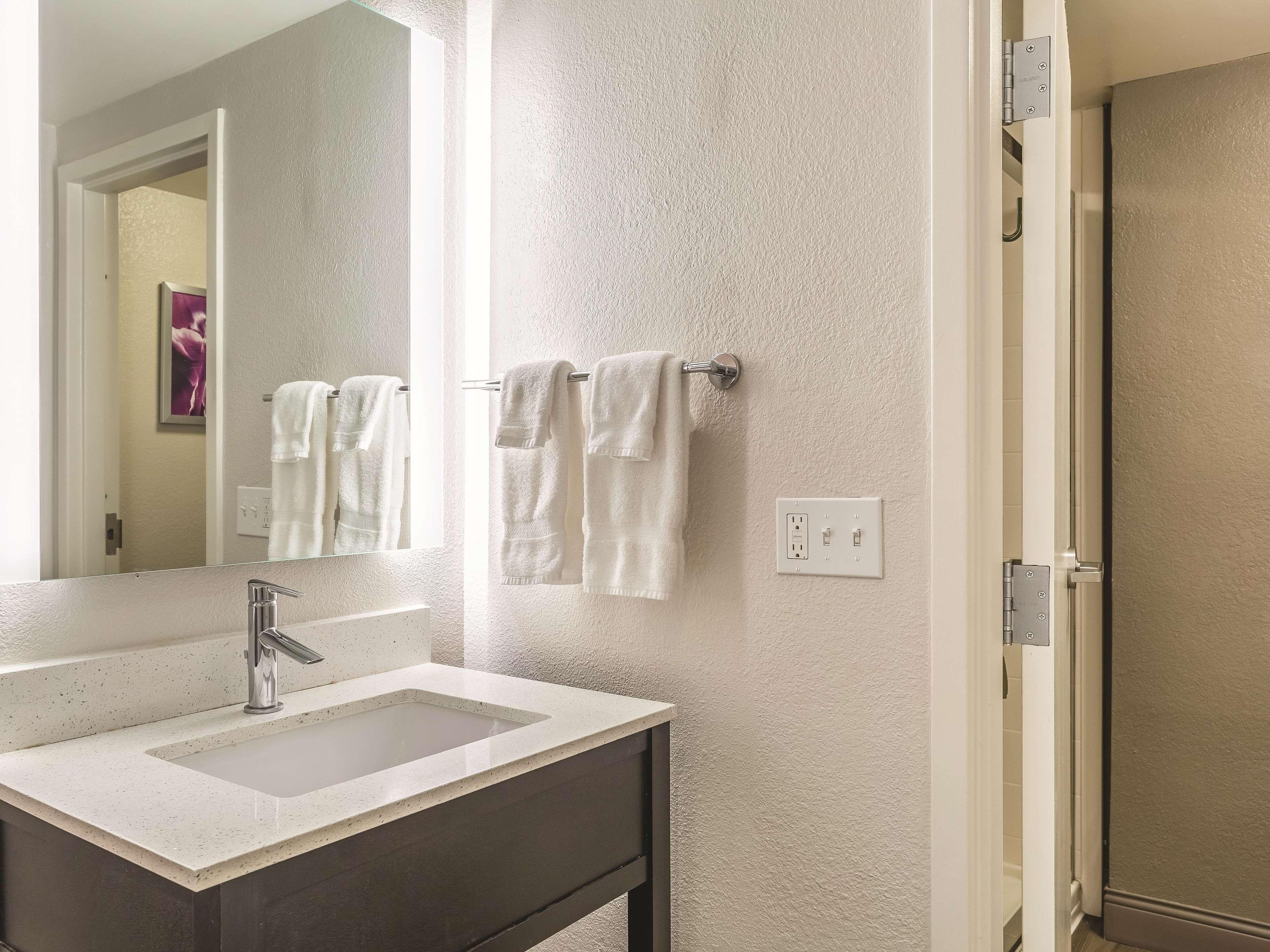 La Quinta By Wyndham Columbia / Meade 3*